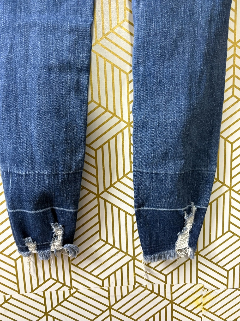 KanCan Distressed Dark Blue Curvy Jeans size 7 / 29 - Picture 9 of 11